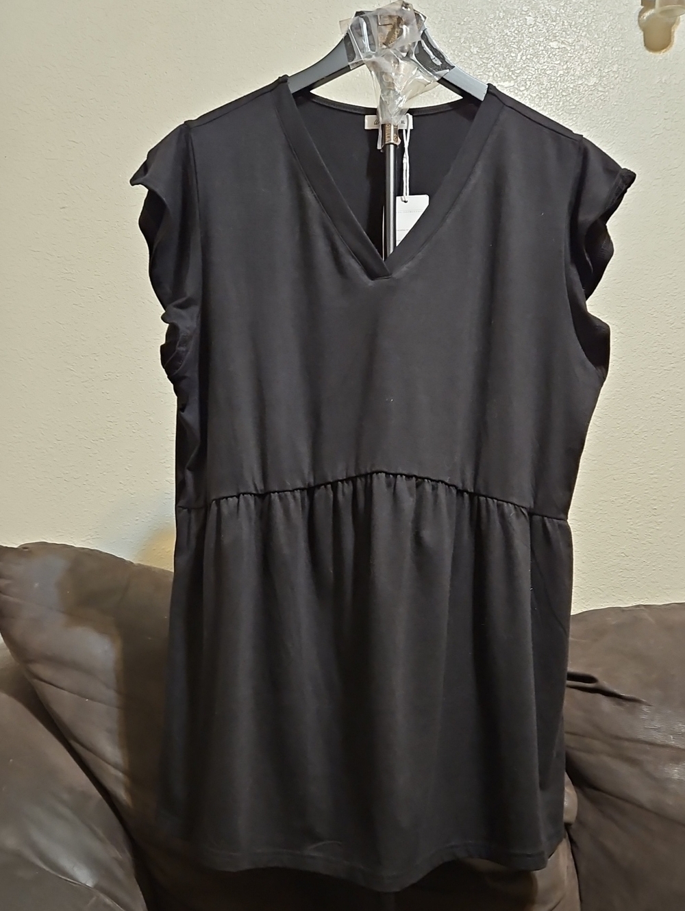 V-Neck Flutter Sleeve Tunic Top - Black